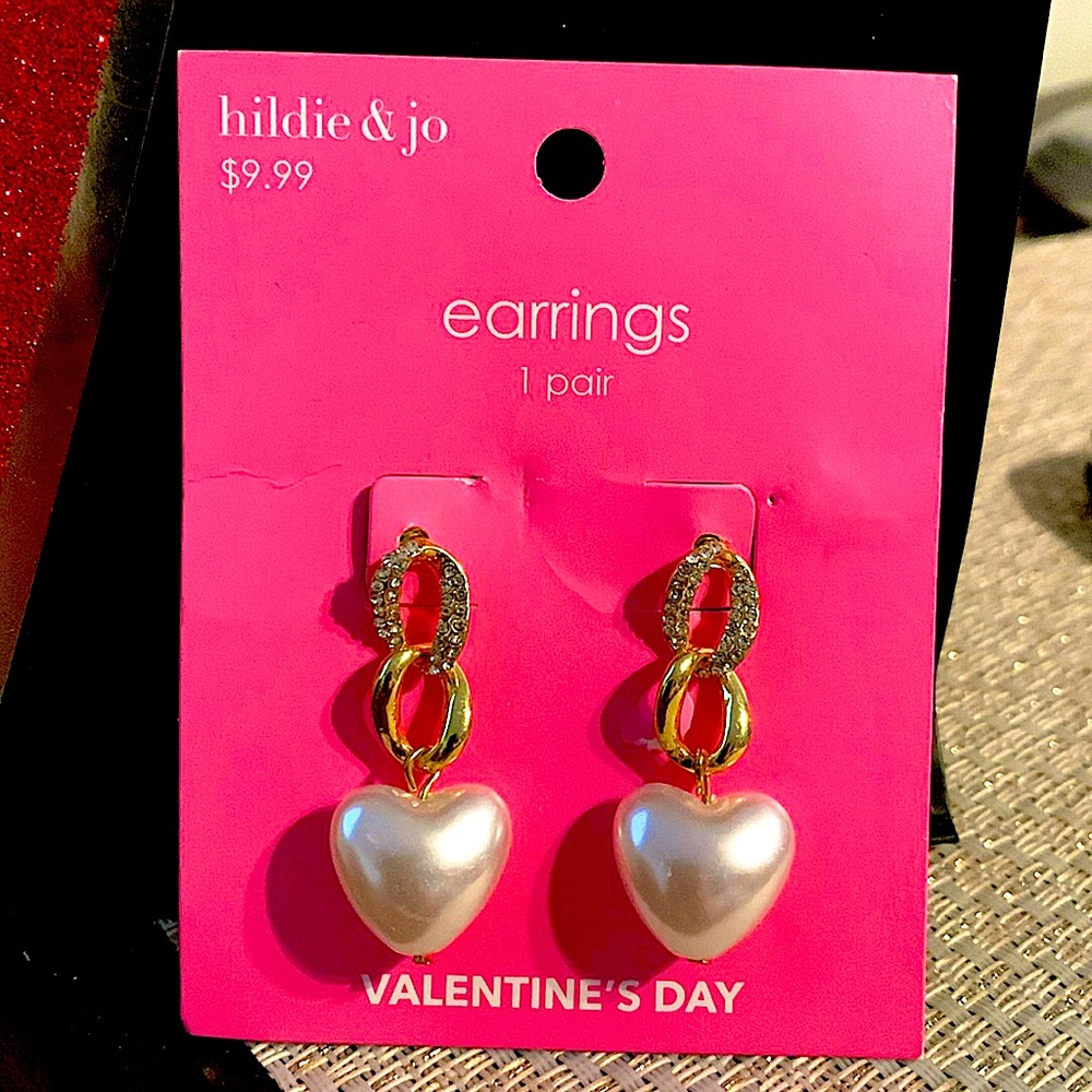 HILDIE& Jo-brand new with the tags! Valentine’s Day’s earrings w/ FREE BRACELETS